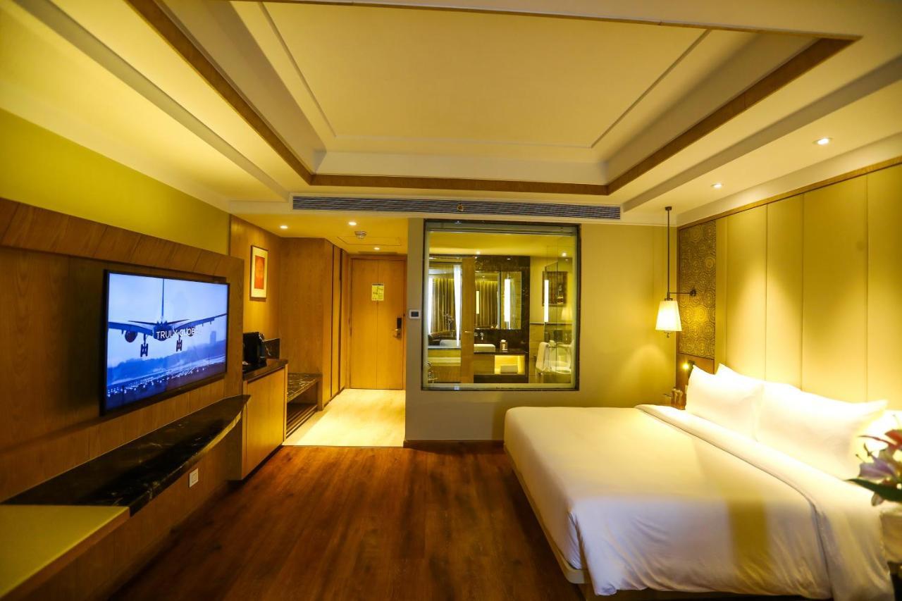 Radisson Bhopal Hotel ภายนอก รูปภาพ