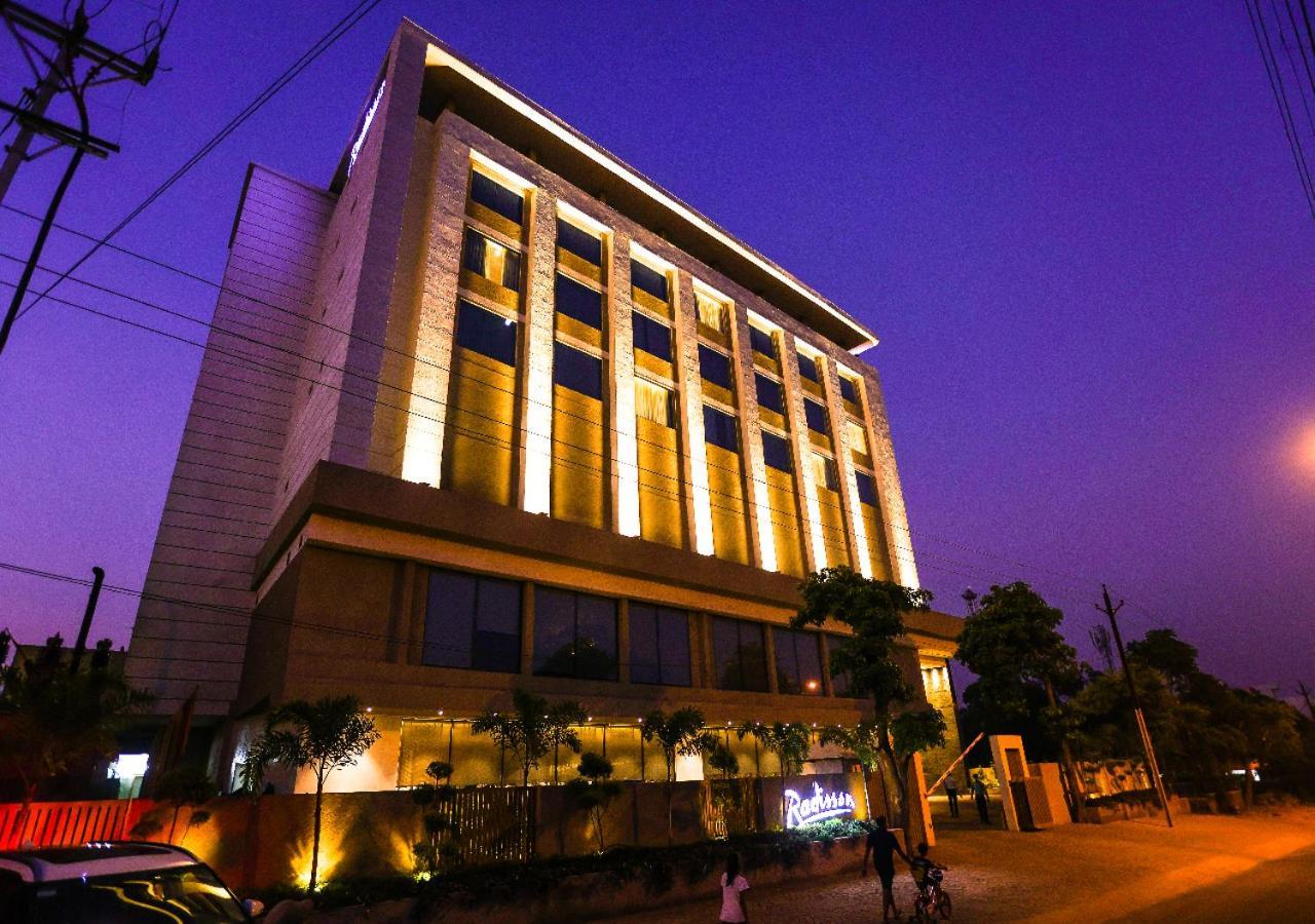 Radisson Bhopal Hotel ภายนอก รูปภาพ