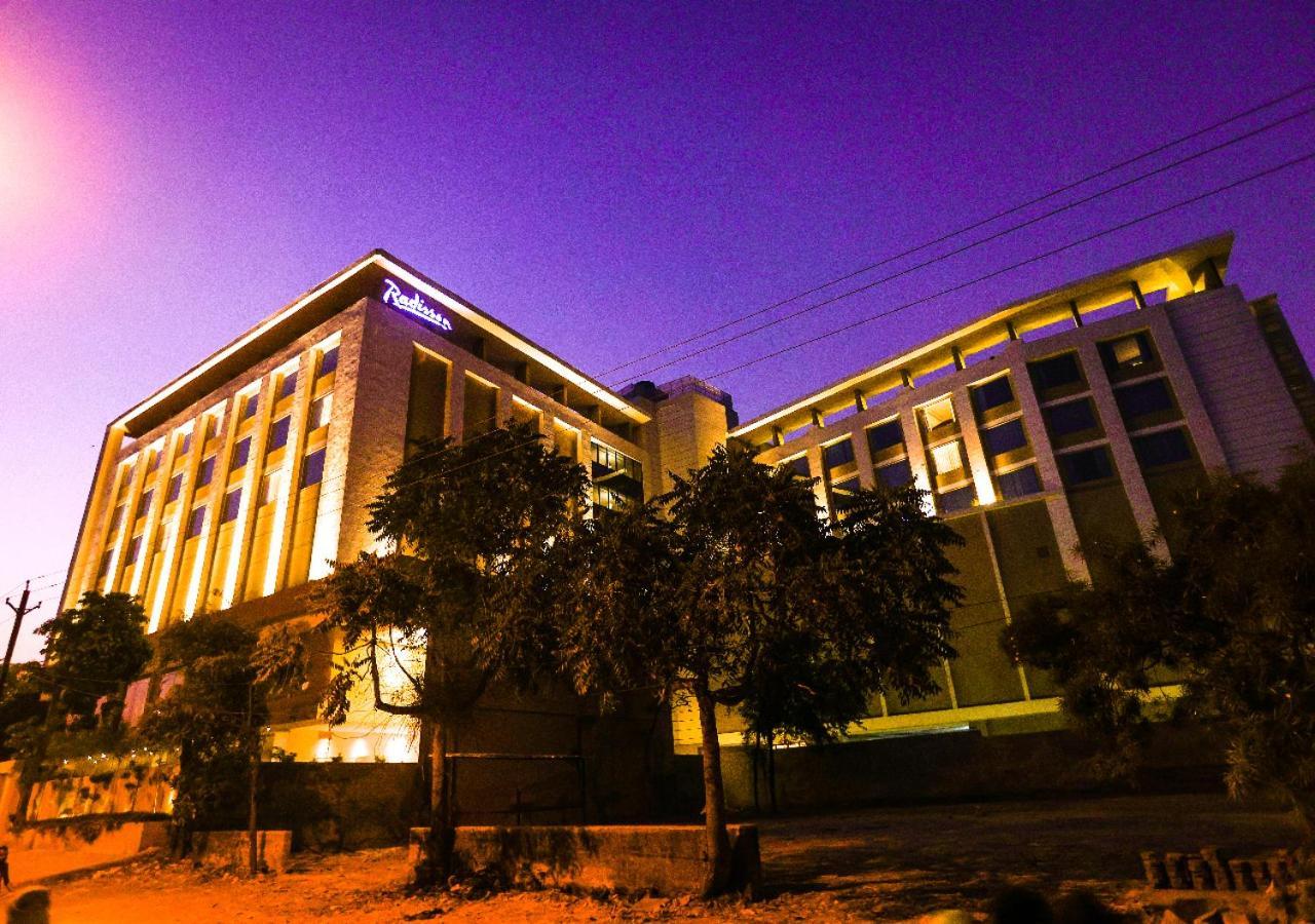Radisson Bhopal Hotel ภายนอก รูปภาพ