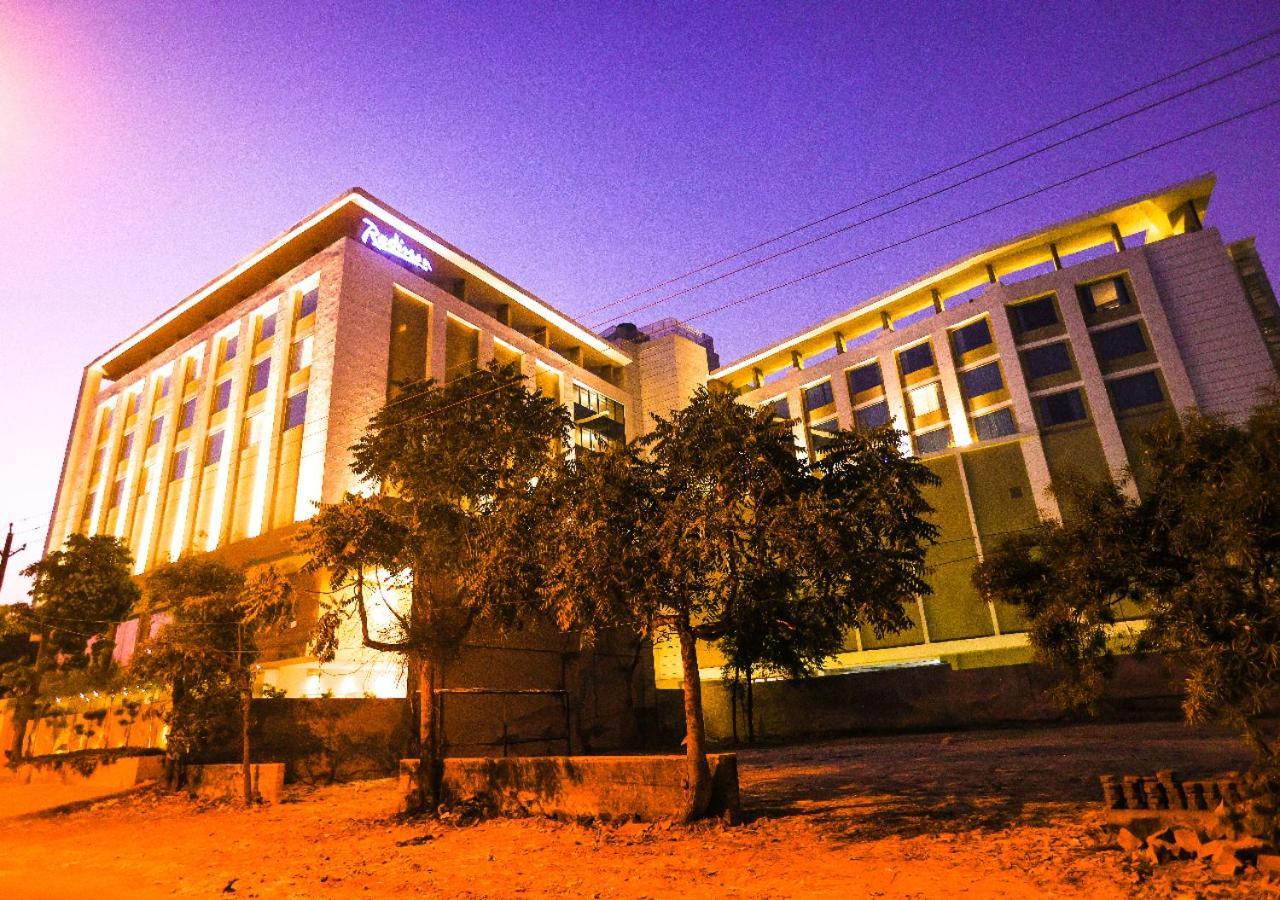 Radisson Bhopal Hotel ภายนอก รูปภาพ
