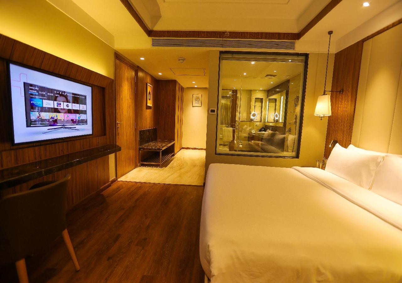 Radisson Bhopal Hotel ภายนอก รูปภาพ