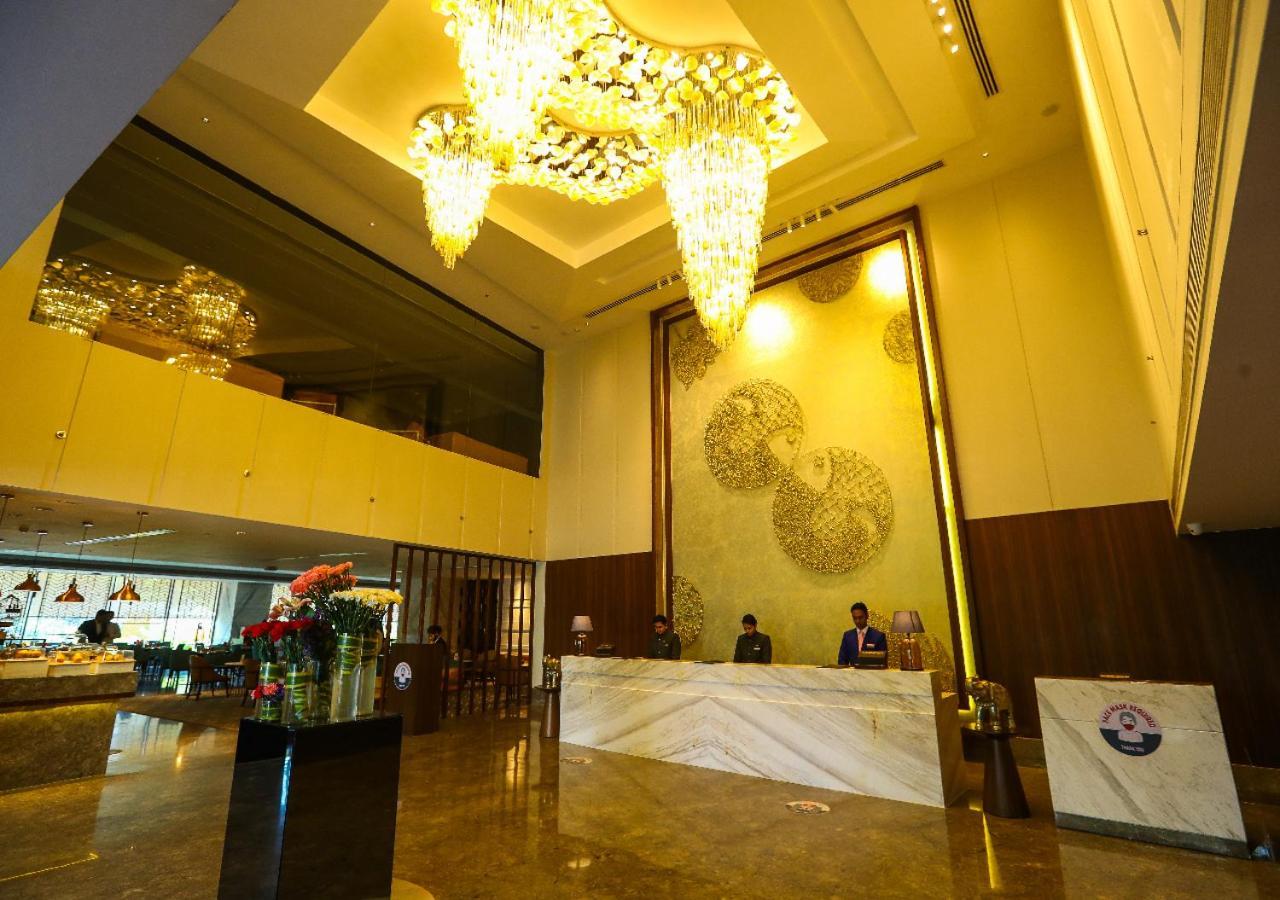 Radisson Bhopal Hotel ภายนอก รูปภาพ