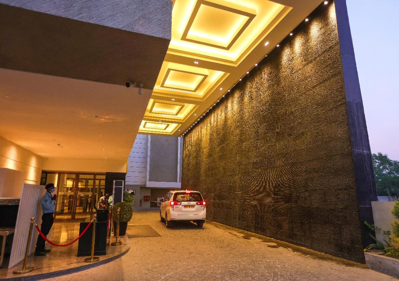 Radisson Bhopal Hotel ภายนอก รูปภาพ
