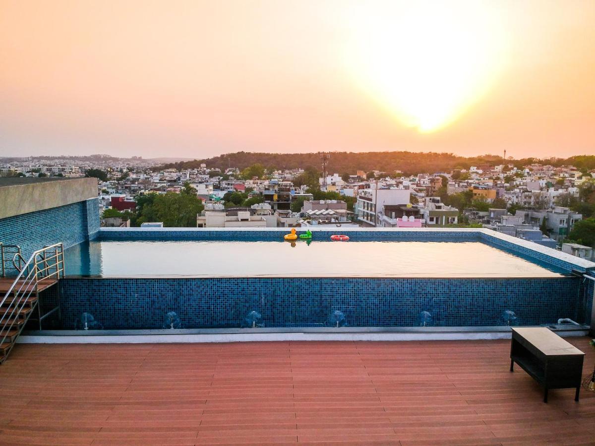 Radisson Bhopal Hotel ภายนอก รูปภาพ